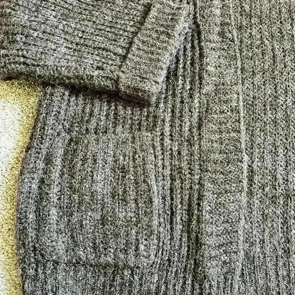 Women’s Fluffy cardigan - Picture 2 of 4